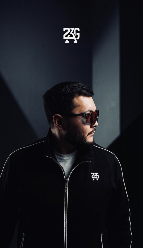 23AG Tracksuit — премиальный трек-костюм
